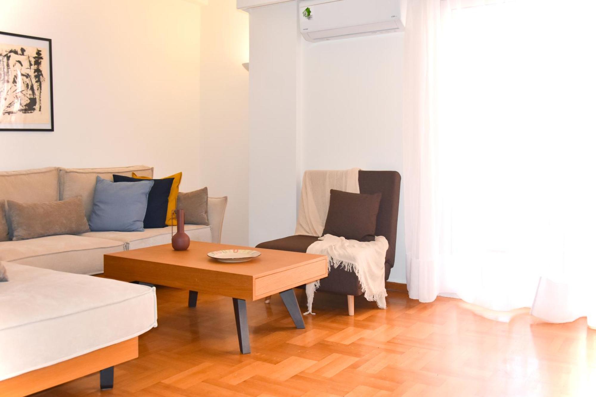 Spacious Modern Apartment In Pagkrati Atenas Exterior foto